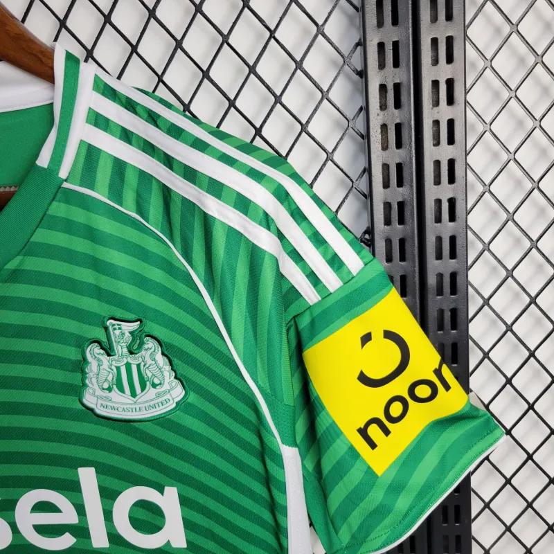Newcastle Away 25/26