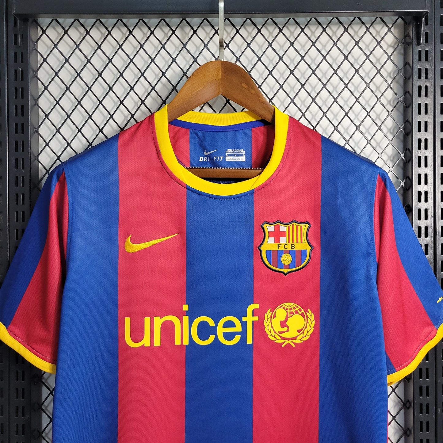 Barcelona Home 10/11