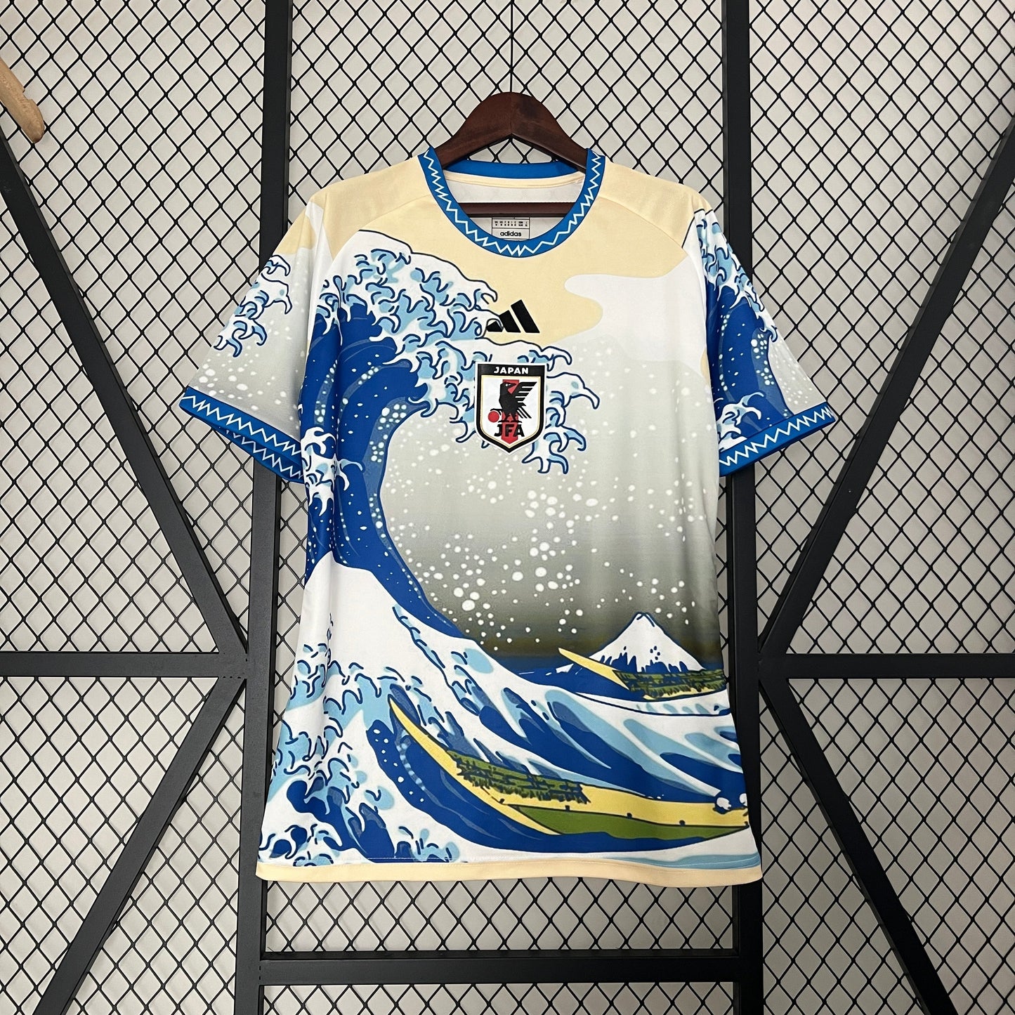 Japan Special Edition 23/24