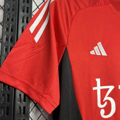 Manchester United Training 24/25