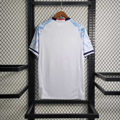 Japan Away 16/17